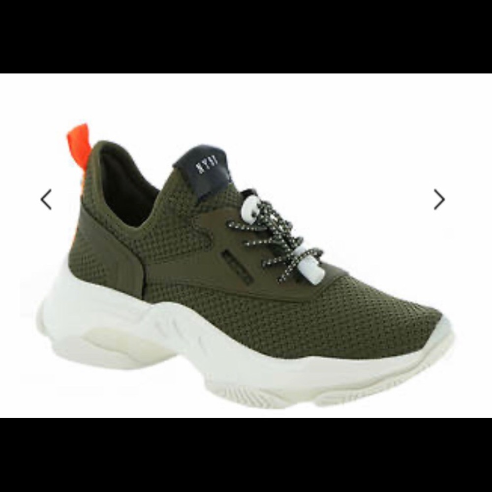 Steve Madden Sneakers